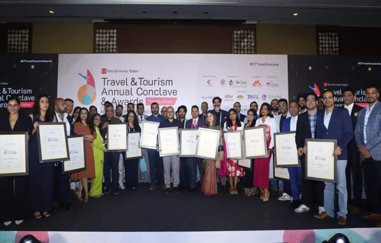 3rd edition brings the industry together, felicitates winners at gala event, ET TravelWorld